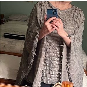 Gogogina by Gina Tyler Handmade Wearable Textile Art Gray/Silver Tunic Top 1980s